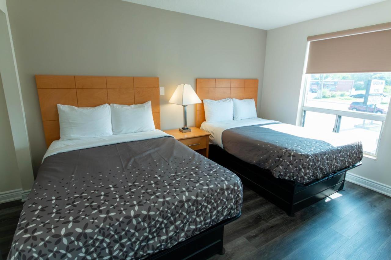 Borden Inn And Suites Angus Exteriér fotografie